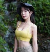 首页摘要稳重